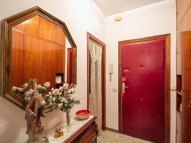 Piso en venta en calle De Padilla, Barcelona, de 75 m² 3 habitaciones por 510.000