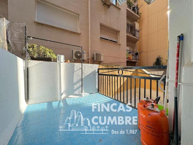 Piso en venta en calle De Palomar, Barcelona, de 50 m² 2 habitaciones por 270.000