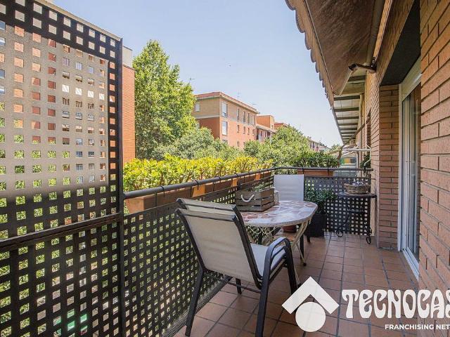 Piso en venta en calle De Palet i Barba, Terrassa, de 130 m² 3 habitaciones por 219.000