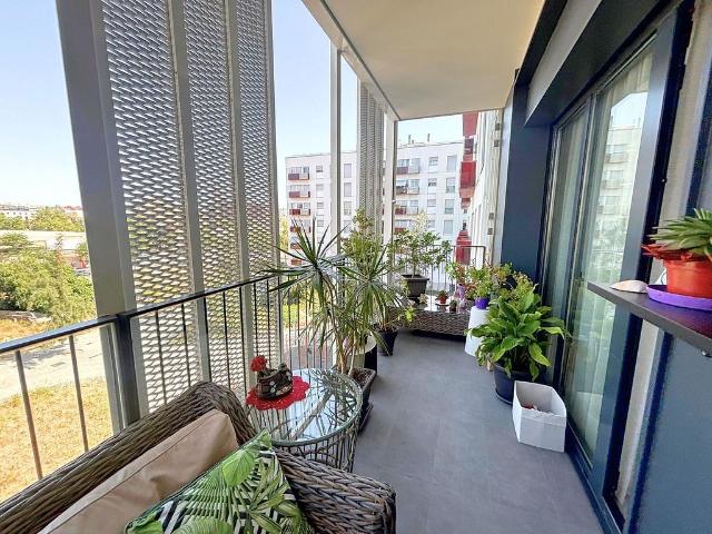 Piso en venta en calle De Pallars, Barcelona, de 105 m² 3 habitaciones por 720.000