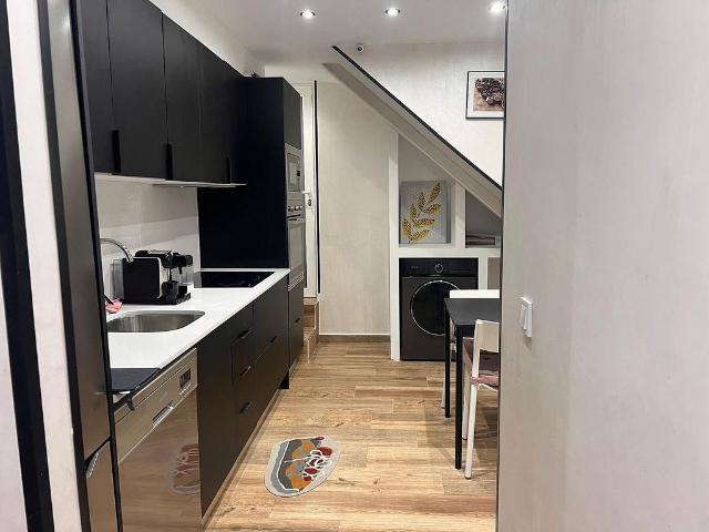Piso en venta en calle De Pallars, Barcelona, de 82 m² 3 habitaciones por 325.000