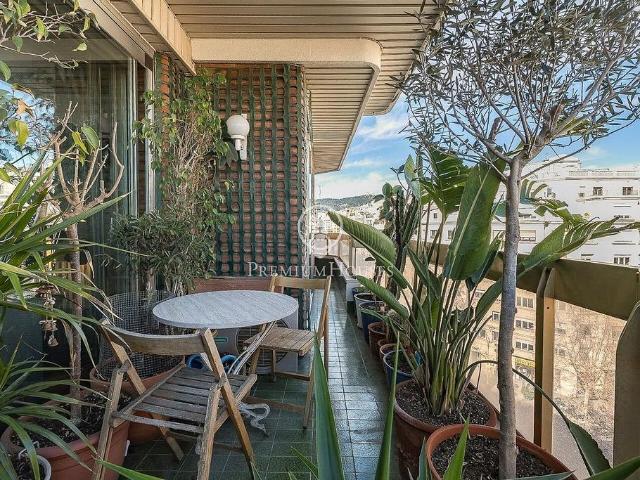 Piso en venta en calle De París, Barcelona, de 100 m² 4 habitaciones por 690.000