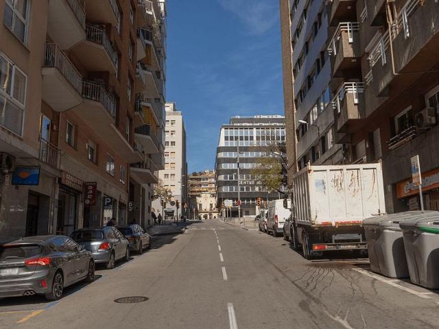 Piso en venta en calle De Pau Alsina, Barcelona, de 79 m² 3 habitaciones por 390.000