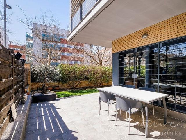 Piso en venta en calle De Pere Calders, Sant Cugat del Vallès, de 68 m² 2 habitaciones por 624.000