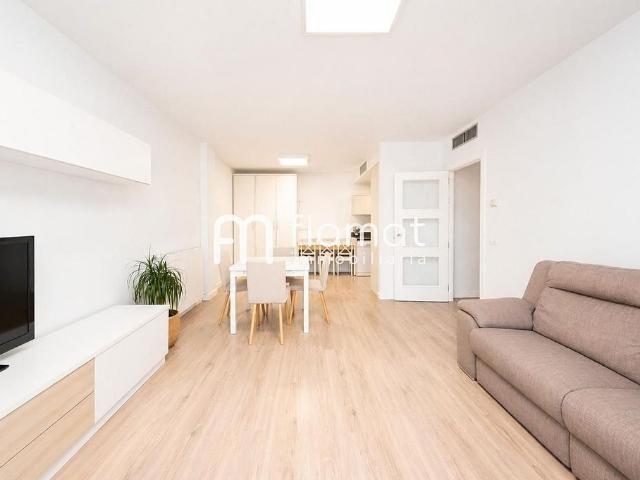 Piso en venta en calle De Pere Badia, Torredembarra, de 125 m² 3 habitaciones por 314.000