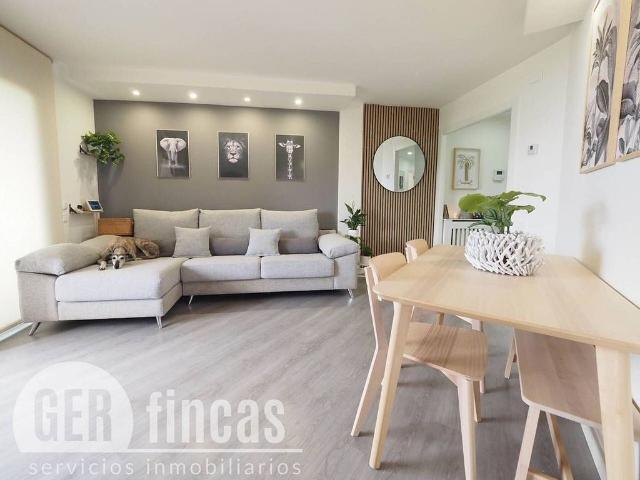 Piso en venta en calle De Primer de Maig, Rubí, de 90 m² 4 habitaciones por 285.000