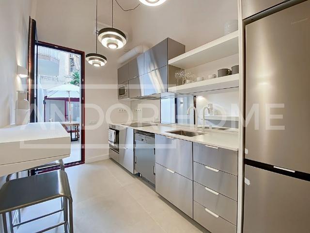 Piso en venta en calle De Provença, Barcelona, de 24 m² 1 habitación por 179.000
