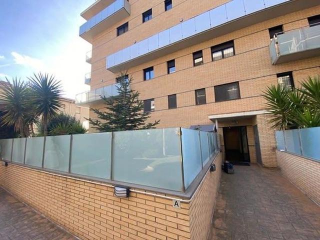 Piso en venta en calle De Prudenci Comellas, Manresa, de 107 m² 4 habitaciones por 107.100