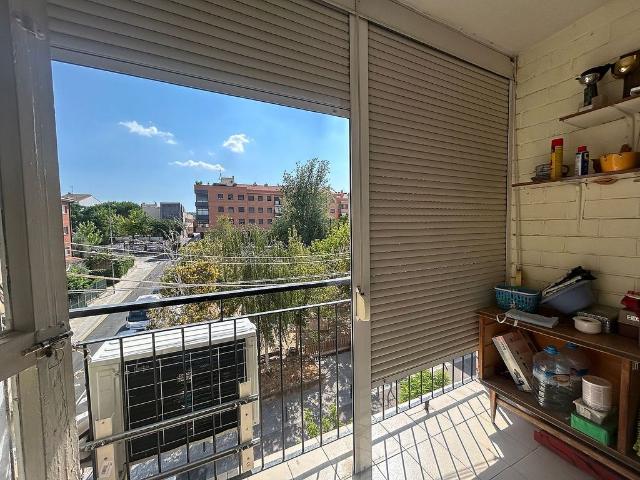 Piso en venta en calle De Rubi, Sant Quirze del Vallès, de 65 m² 3 habitaciones por 170.000