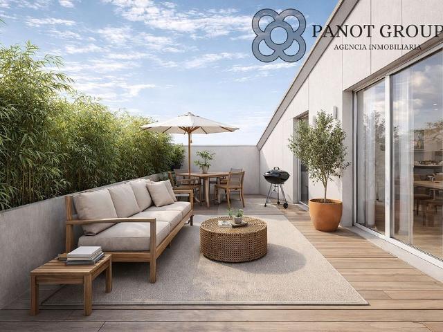 Piso en venta en calle De Ramon Sala i Massaguer, Cornellà de Llobregat, de 90 m² 2 habitaciones por 350.000