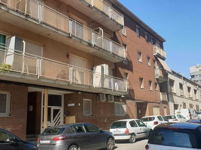Piso en venta en calle De Ramón y Cajal, Terrassa, de 59 m² 1 habitación por 140.000