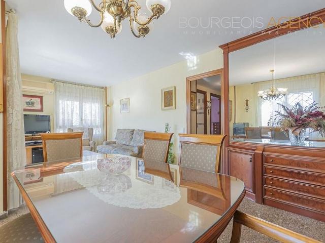 Piso en venta en calle De Ribot i Serra, Sabadell, de 104 m² 4 habitaciones por 290.000