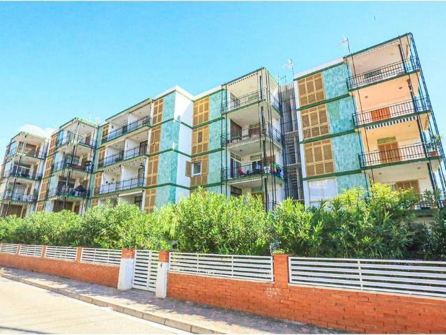 Piso en venta en calle De Riudoms, Cambrils, de 52 m² 2 habitaciones por 315.000