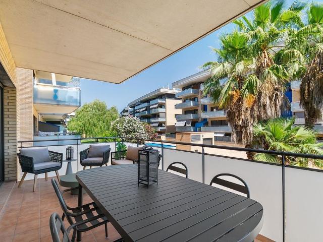 Piso en venta en calle De Roc Codó, Sant Cugat del Vallès, de 89 m² 4 habitaciones por 671.900