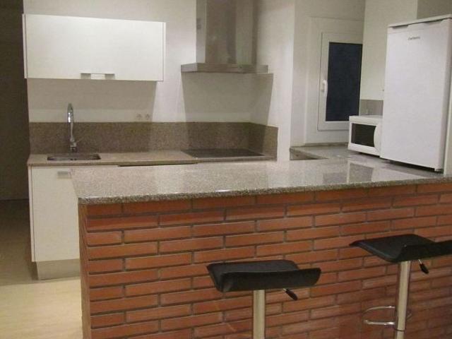 Piso en venta en calle De Rocafort, Barcelona, de 50 m² 1 habitación por 250.000