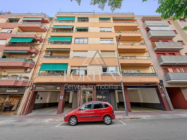 Piso en venta en calle De Roger de Belfort, Reus, de 95 m² 4 habitaciones por 169.700