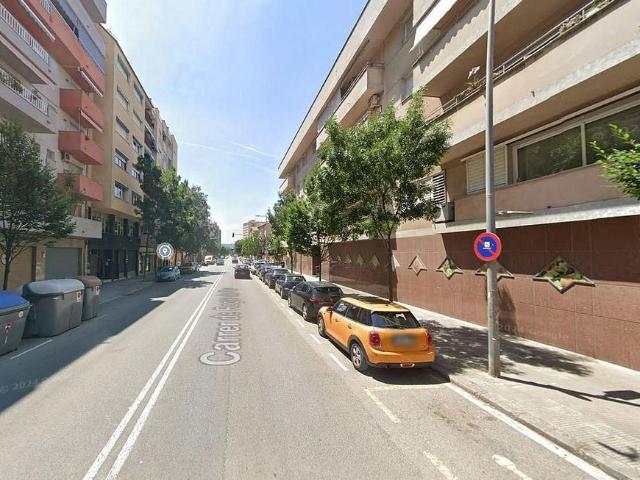 Piso en venta en calle De Roger de Flor, Granollers, de 125 m² 4 habitaciones por 290.000