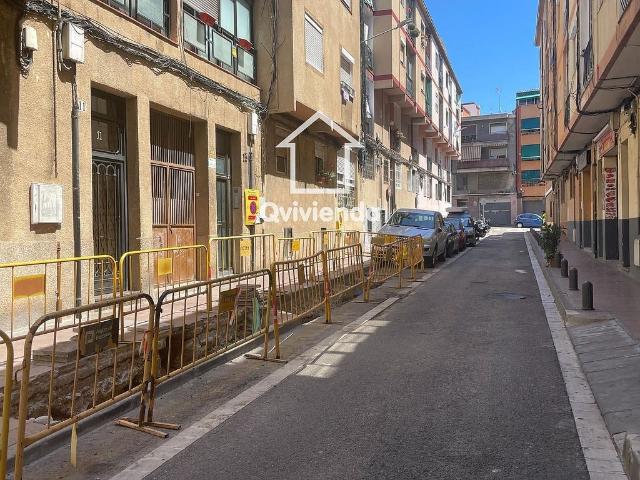 Piso en venta en calle De Roviralta, Santa Coloma de Gramanet, de 66 m² 3 habitaciones por 102.000