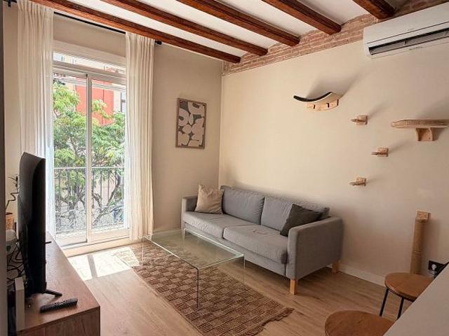 Piso en venta en calle De Salvà, Barcelona, de 48 m² 2 habitaciones por 295.000