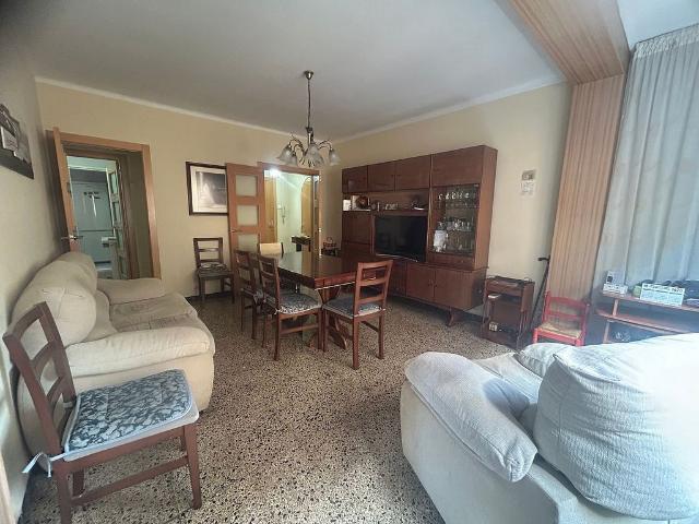 Piso en venta en calle De Sant Cristòfol, Manresa, de 89 m² 4 habitaciones por 165.000