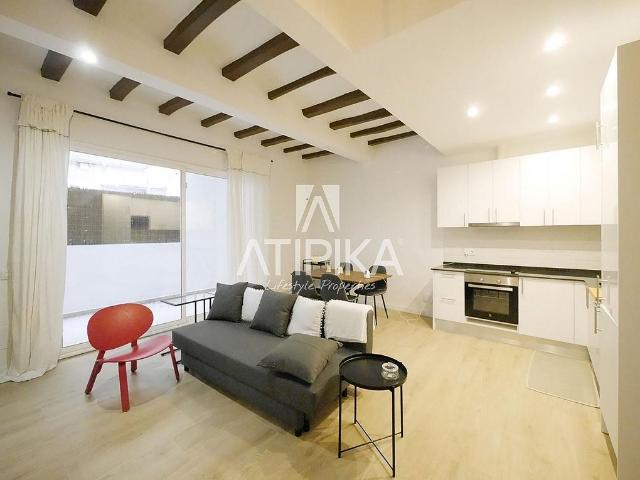 Piso en venta en calle De Sant Antoni Abat, Barcelona, de 69 m² 2 habitaciones por 295.000