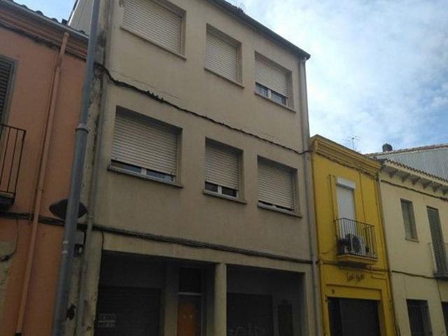 Piso en venta en calle De Sant Antoni, Salt, de 114 m² 4 habitaciones por 75.000