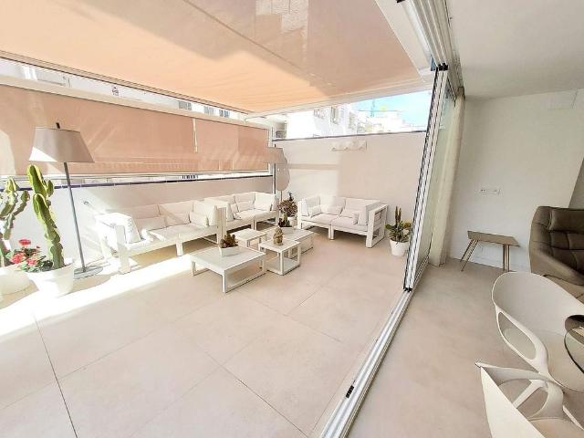 Piso en venta en calle De Sant Bartomeu, Sitges, de 94 m² 3 habitaciones por 739.000