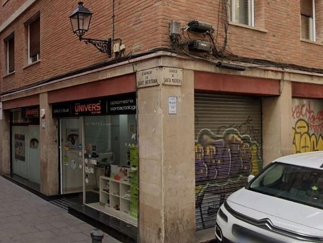 Piso en venta en calle De Sant Bertran, Barcelona, de 45 m² 2 habitaciones por 98.000 €