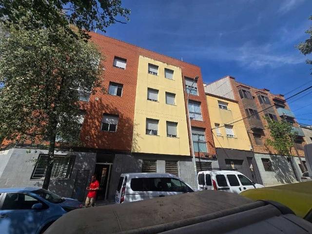 Piso en venta en calle De Sant Damià, Terrassa, de 91 m² 3 habitaciones por 179.700
