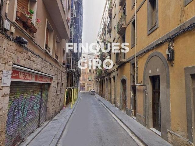 Piso en venta en calle De Sant Erasme, Barcelona, de 42 m² 1 habitación por 116.000