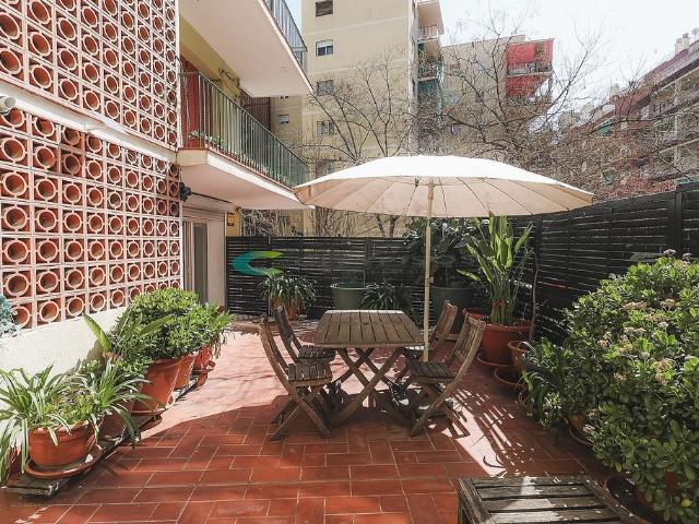 Piso en venta en calle De Sant Fructuós, Barcelona, de 90 m² 2 habitaciones por 489.000