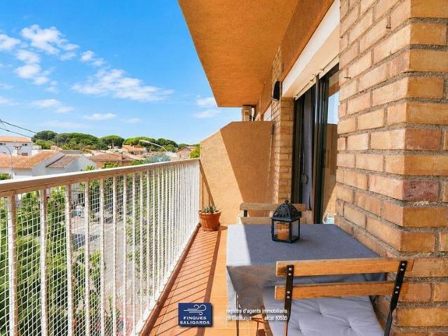 Piso en venta en calle De Sant Isidre, Martorelles, de 83 m² 3 habitaciones por 240.000