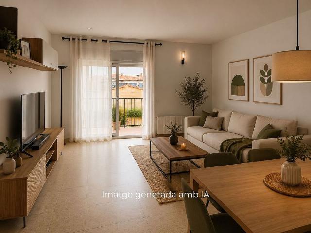 Piso en venta en calle De Sant Isidre, Sant Feliu de Guíxols, de 80 m² 3 habitaciones por 185.000