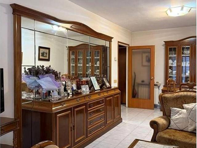 Piso en venta en calle De Sant Joan Baptista la Salle, Girona, de 70 m² 2 habitaciones por 249.000