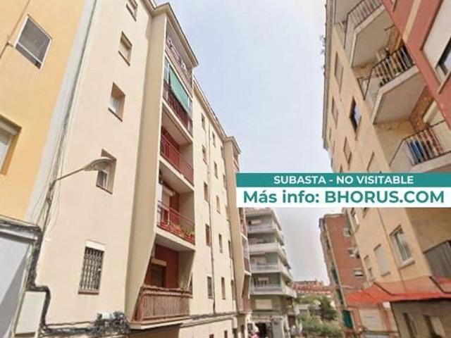 Piso en venta en calle De Sant Joan de la Creu, Badalona, de 71 m² 2 habitaciones por 141.000