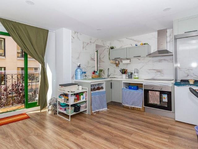 Piso en venta en calle De Sant Josep Oriol, Barcelona, de 43 m² 1 habitación por 170.000