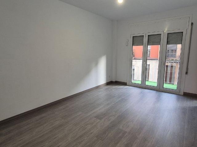 Piso en venta en calle De Sant Llorenç de Brindisi, Manresa, de 65 m² 3 habitaciones por 153.000