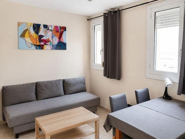 Piso en venta en calle De Sant Miquel, Barcelona, de 29 m² 1 habitación por 219.000