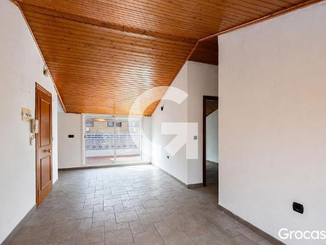 Piso en venta en calle De Sant Salvador, Rubí, de 70 m² 2 habitaciones por 196.000