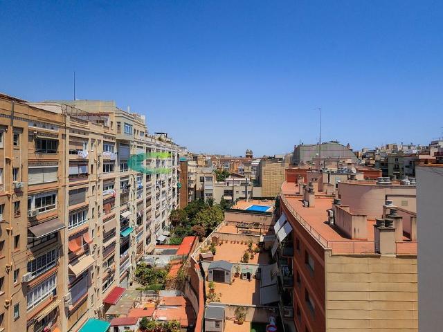 Piso en venta en calle De Sant Paulí de Nola, Barcelona, de 78 m² 3 habitaciones por 385.000
