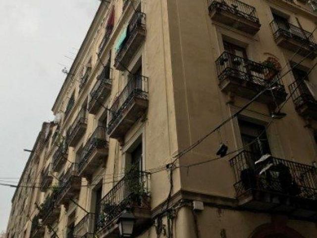 Piso en venta en calle De Sant Pacià, Barcelona, de 55 m² 3 habitaciones por 177.000