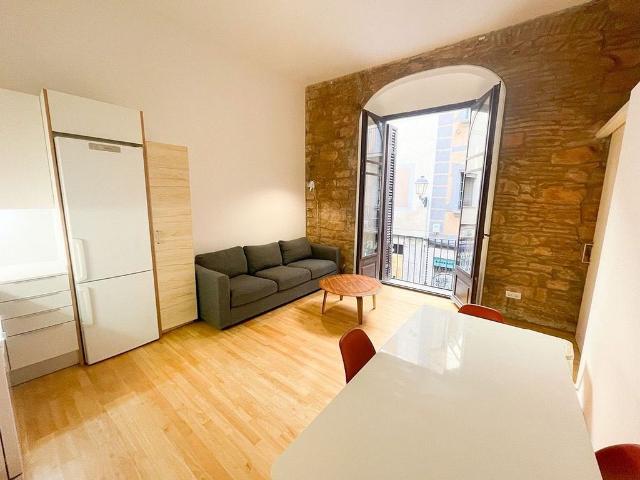 Piso en venta en calle De Sant Pere Més Baix, Barcelona, de 60 m² 1 habitación por 360.000