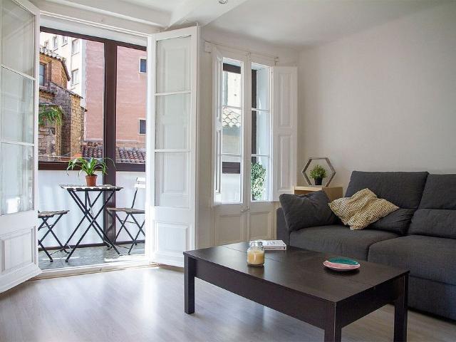 Piso en venta en calle De Santa Anna, Barcelona, de 92 m² 2 habitaciones por 430.000