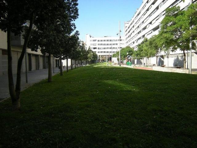 Piso en venta en calle De Santa Caterina, Sant Adrià de Besos, de 94 m² 3 habitaciones por 245.000
