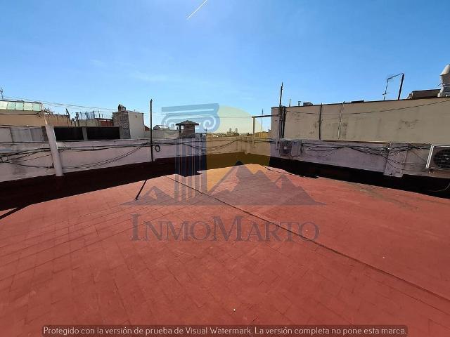 Piso en venta en calle De Santa Rosa, Barcelona, de 76 m² 3 habitaciones por 385.000