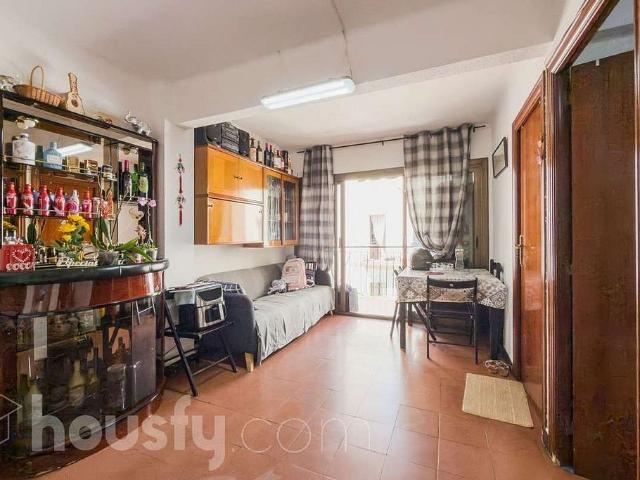 Piso en venta en calle De Santiago, Badalona, de 83 m² 4 habitaciones por 129.990