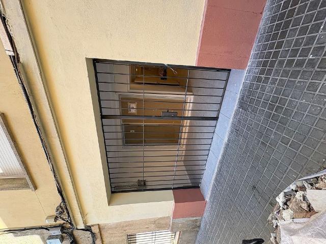 Piso en venta en calle De Sardà, Sabadell, de 75 m² 2 habitaciones por 225.000