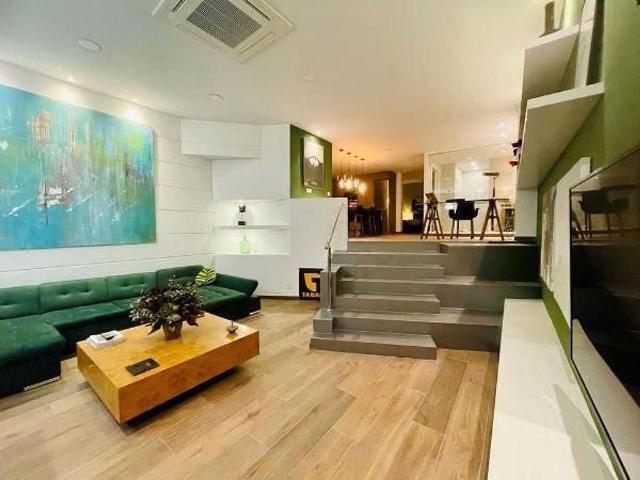 Piso en venta en calle De Teodora Lamadrid, Barcelona, de 95 m² 1 habitación por 580.000