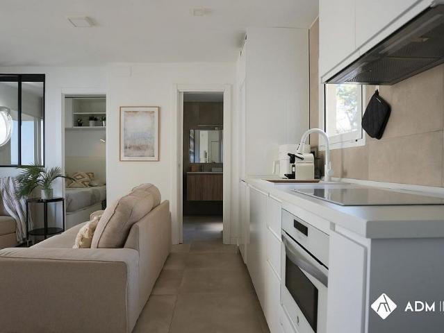 Piso en venta en calle De Tortosa, Salou, de 36 m² 2 habitaciones por 199.000