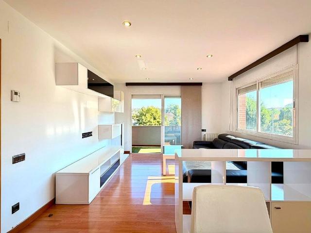 Piso en venta en calle De Tres Torres, Granollers, de 90 m² 3 habitaciones por 329.000